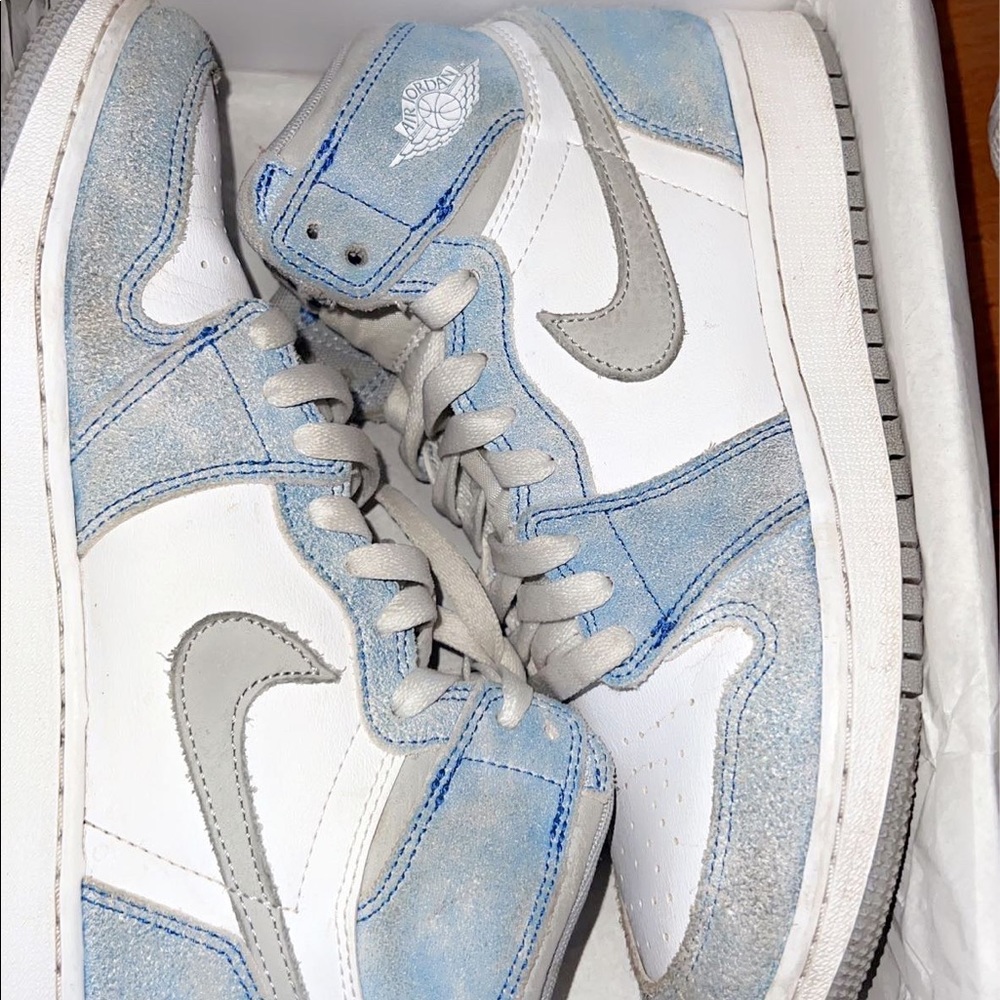 Air Jordan 1 retro high OG “HYPER ROYAL”